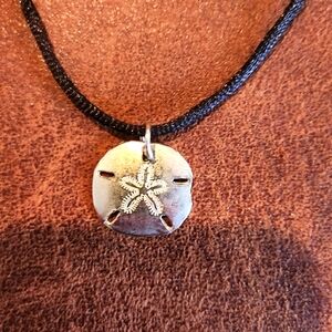 Sandollar Silver Pendant Necklace